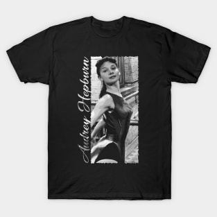 Icon Of Style Audrey Hepburn Fashion Icon T-Shirt T-Shirt